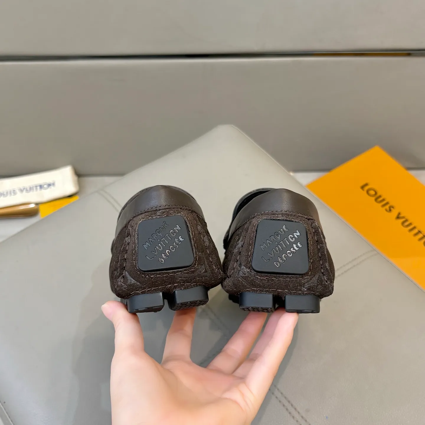 Factory price: 460💰LV men's beanie shoes 2025 official website synchronization <market top version> imported nubuck leather/embossed ➕ black cowhide original packaging. Size 38-45